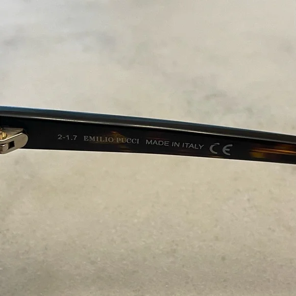 EMILIO PUCCI Sunglasses - Picture 5 of 7